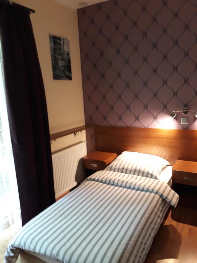 Bed & Breakfast Green Roof Rybarzowice  Εξωτερικό φωτογραφία