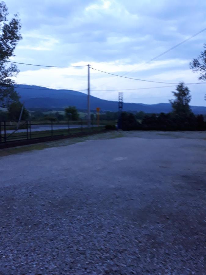 Bed & Breakfast Green Roof Rybarzowice  Εξωτερικό φωτογραφία