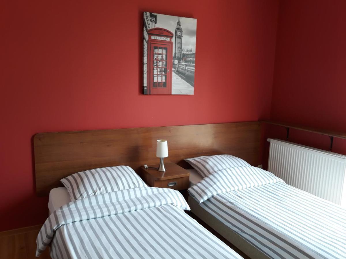 Bed & Breakfast Green Roof Rybarzowice  Εξωτερικό φωτογραφία